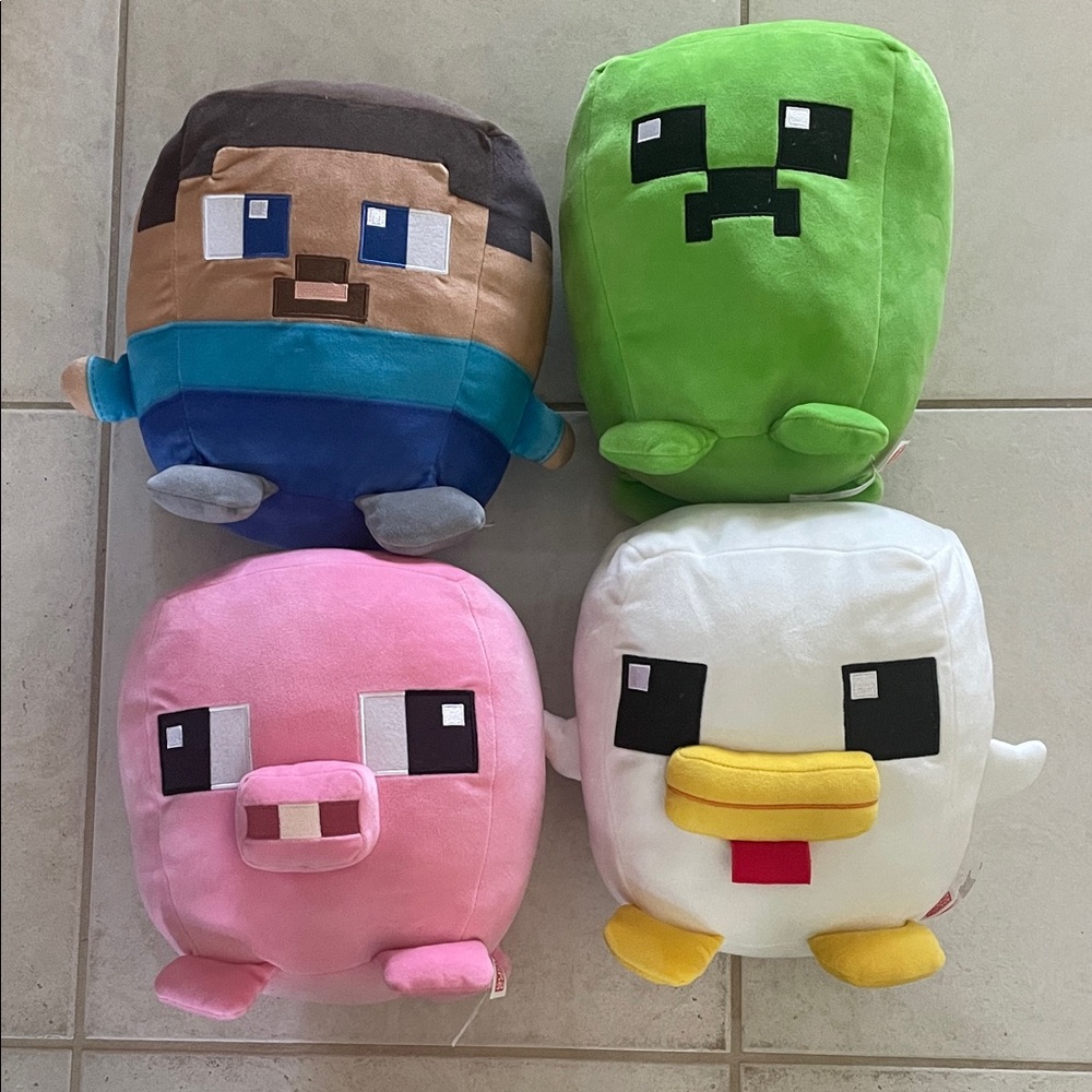 Mine Craft Cuutopia  - Steve, Creeper, Pig, and Chicken